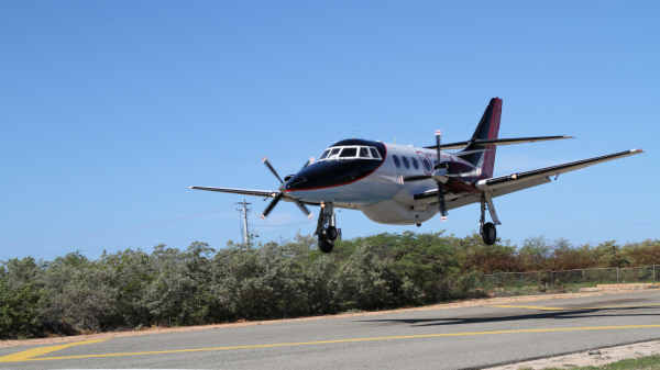 Pedernales recibe primer vuelo nacional desde La Isabela-El Higüero a Cabo Rojo